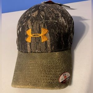 UNDER ARMOR CAMO CABIN CAP